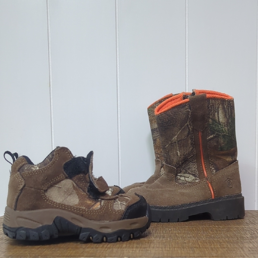 Two Kids' Brown Camouflage Boots